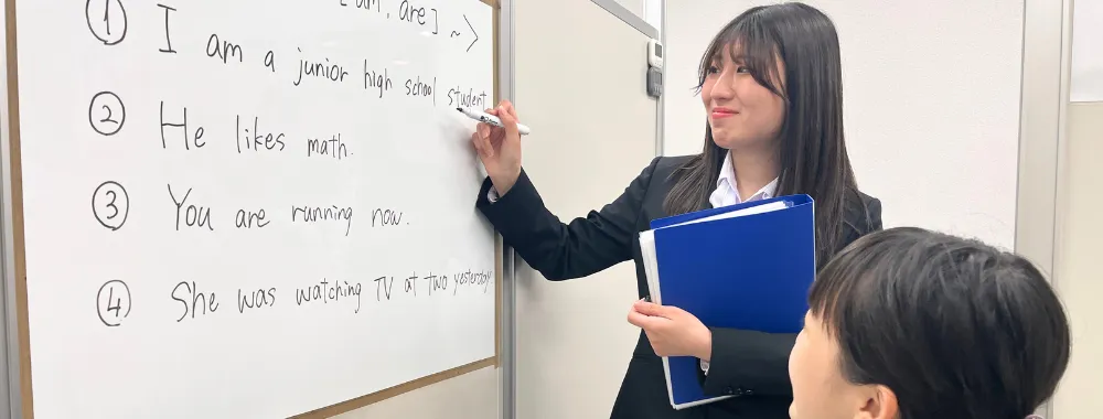 夏期講習で学習する生徒のイメージ